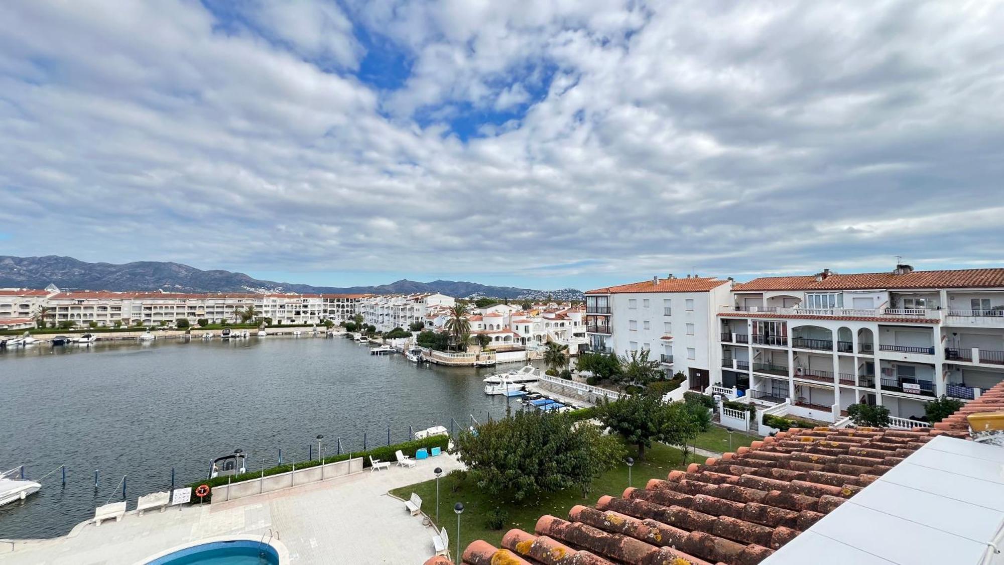 Apartamento Gran Lago Con Vistas Al Canal Ampuriabrava Exterior foto