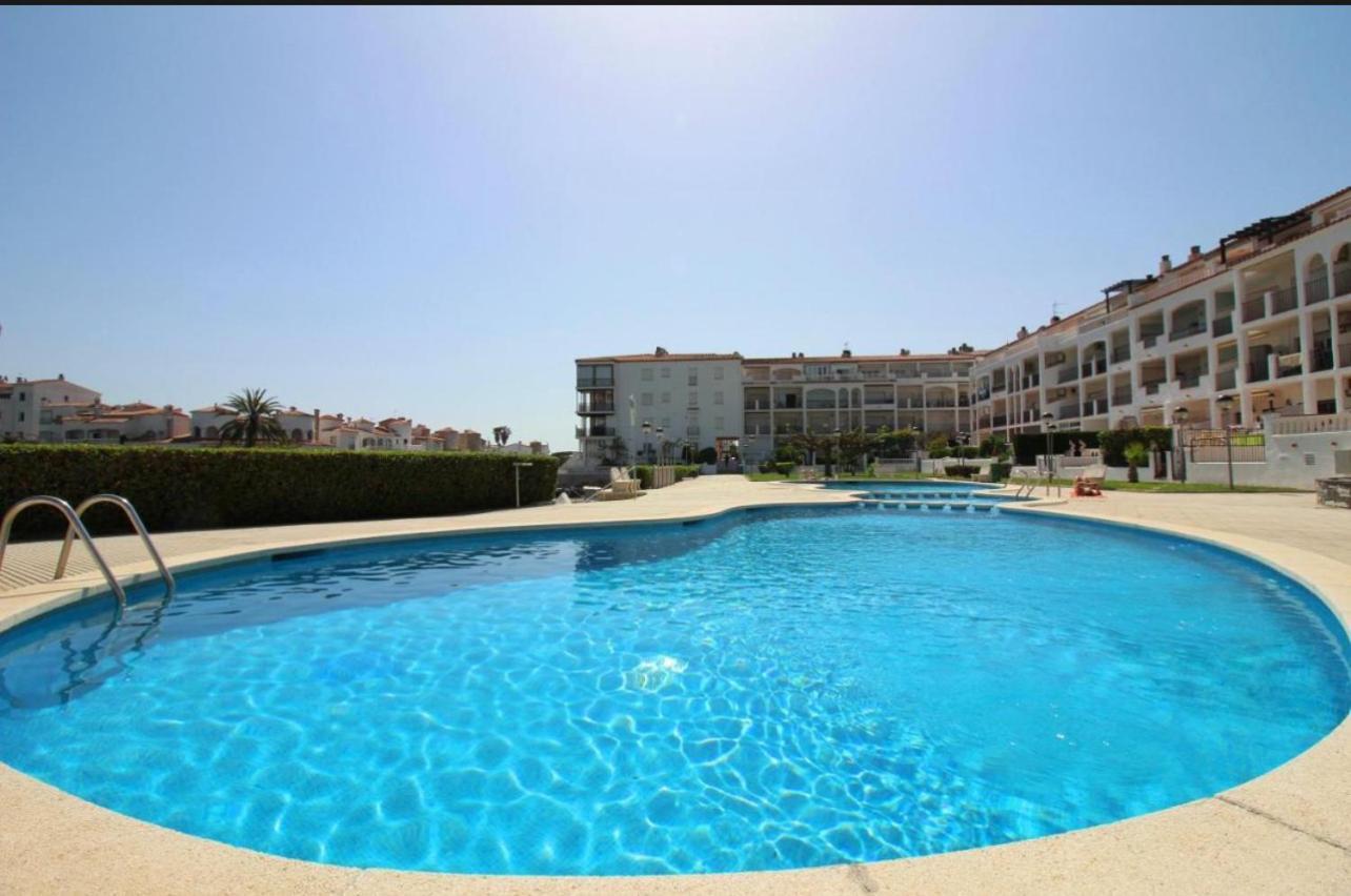 Apartamento Gran Lago Con Vistas Al Canal Ampuriabrava Exterior foto