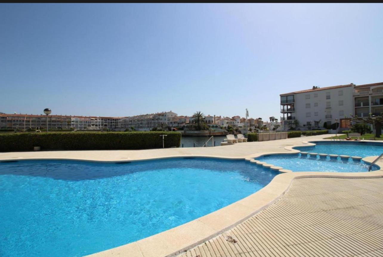 Apartamento Gran Lago Con Vistas Al Canal Ampuriabrava Exterior foto